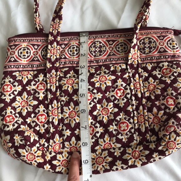 Vera Bradley Medallion
Fall 2006 - Picture 6 of 6